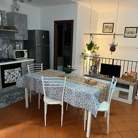 A Casa Di Francy Appartement Palermo Buitenkant foto