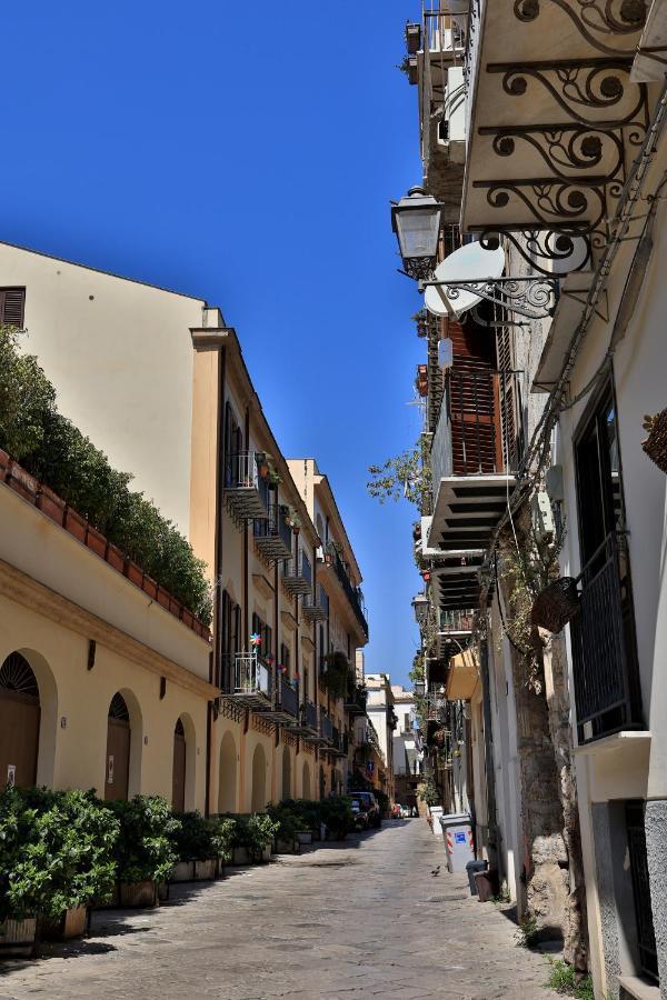 A Casa Di Francy Appartement Palermo Buitenkant foto